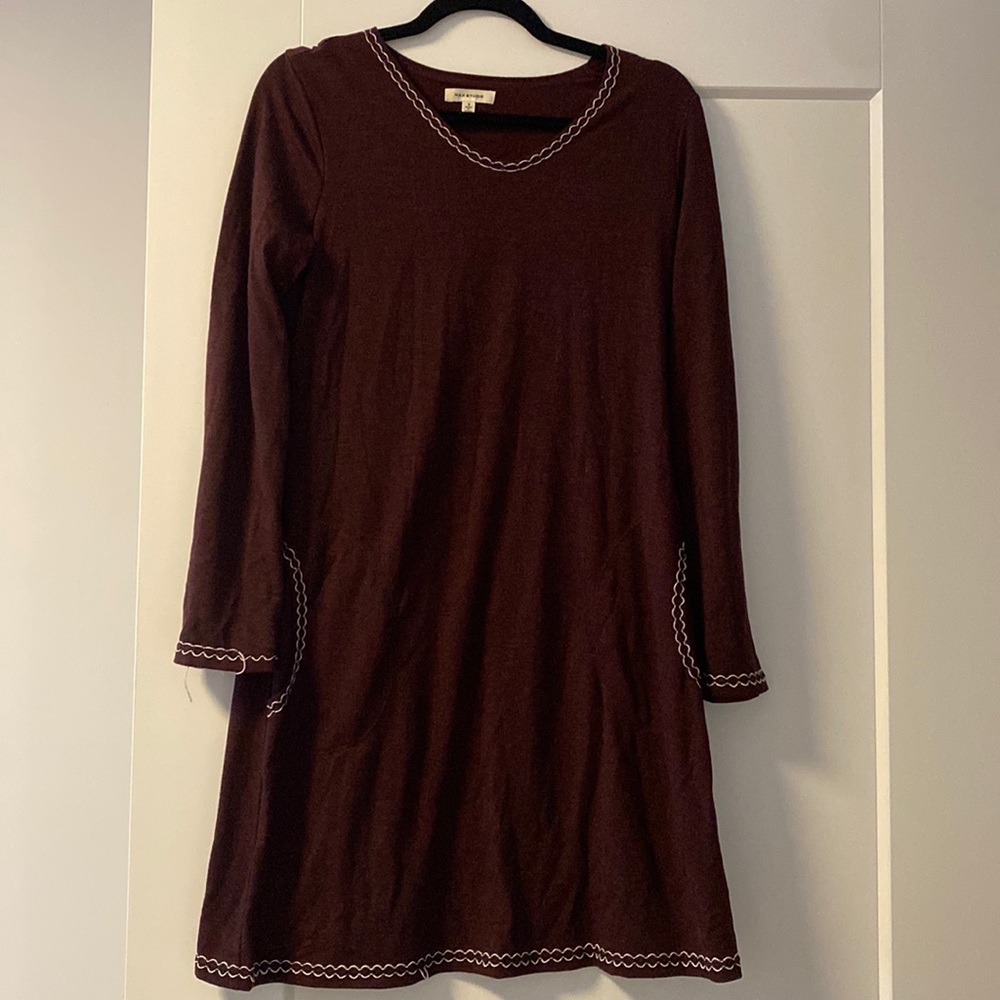 Adorable brown dress with pockets! New